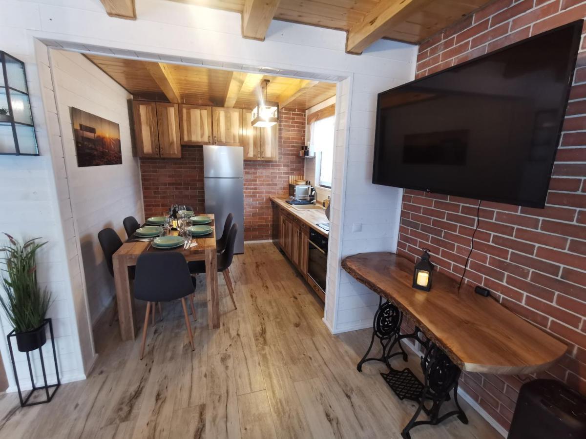 Bear'S Lair Chalet Порумбаку-де-Сус Экстерьер фото