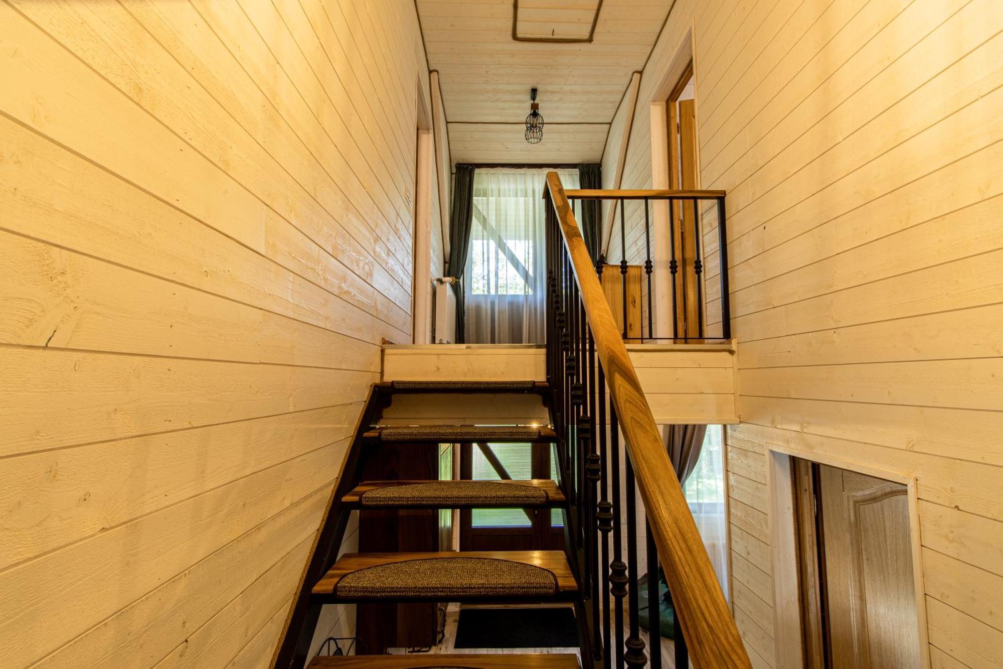 Bear'S Lair Chalet Порумбаку-де-Сус Экстерьер фото